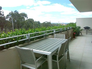 Huge Northerly Balcony (2013-05-21)