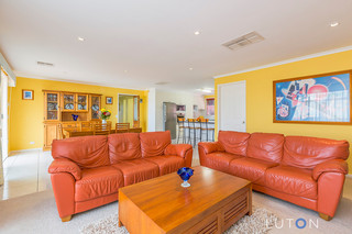 Family Room (2016-11-03)