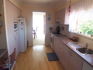Kitchen with pantry (2010-01-13)