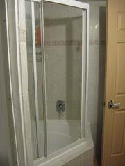 Bathroom (2010-12-26)