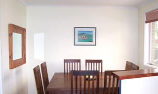 Dining (2005-10-12)