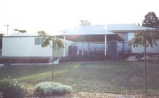 Backyard (2004-03-24)