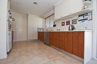 Kitchen (2009-11-12)