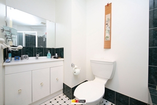 Ensuite (2011-05-26)