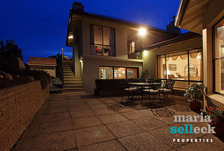 Outdoor Entertaining Area (2010-09-16)
