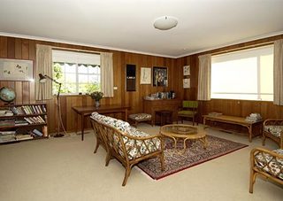 Family room (2005-12-22)