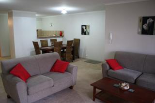 Living Room (2016-08-30)