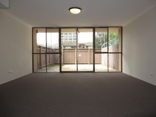Lounge/Dining (2014-09-24)