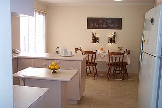Kitchen / Family (2005-07-29)