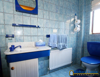 2nd Ensuite (2006-09-07)