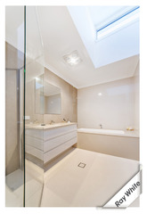 Main Bathroom (2013-10-02)
