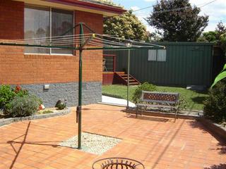 Rear yard (2008-11-06)