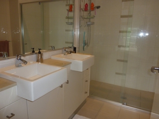 Bathroom (2012-01-05)