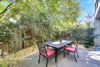 Paved entertaining patio (2016-08-12)