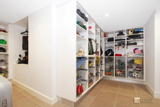 Storage Room (2015-08-11)