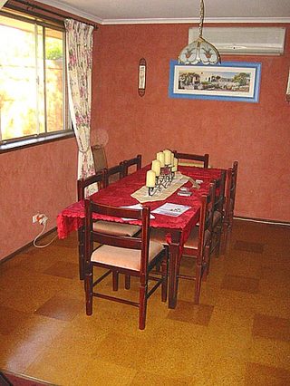 Dining (2006-03-23)