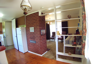 Dining-lounge (2002-10-30)