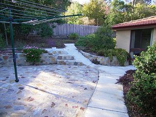 Rear garden (2007-05-23)