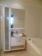 Ensuite (2012-05-31)