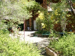 garden flat (2003-10-03)