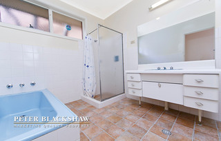 Bathroom (2014-08-20)