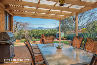 Covered entertaining area (2016-09-15)