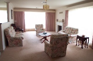 Lounge (2003-03-06)