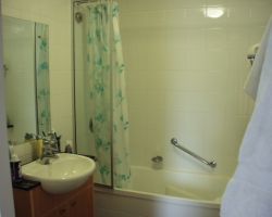 Bathroom (2005-02-22)