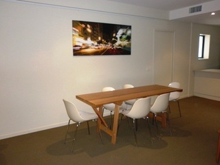 Dining (2011-07-26)