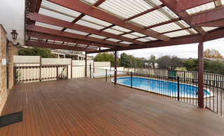 Outdoor Entertaining Area (2013-07-02)