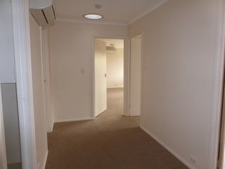 Hall (2014-07-14)