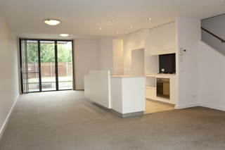 Living Room (2012-02-28)
