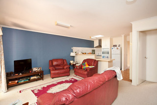 Lounge Room (2011-10-24)