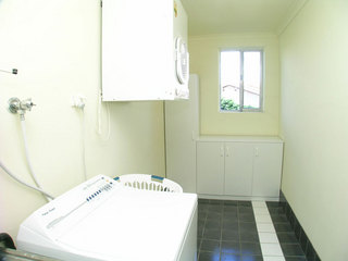 Laundry (2005-05-06)
