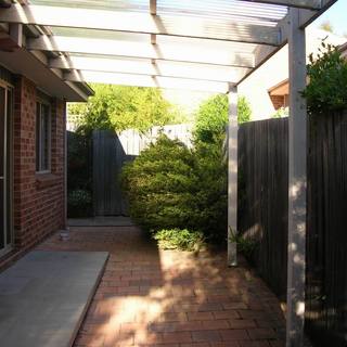 Courtyard (2005-11-24)