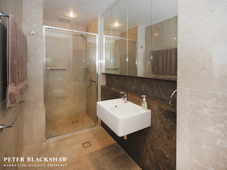 Main Bathroom (2018-10-04)