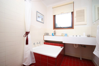 Bathroom (2009-02-25)