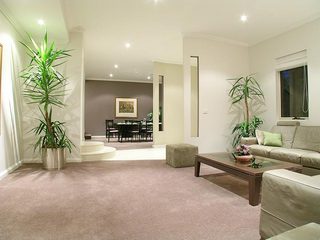 Lounge (2005-04-07)