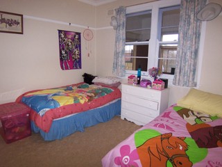 Bed 2 (2008-06-19)
