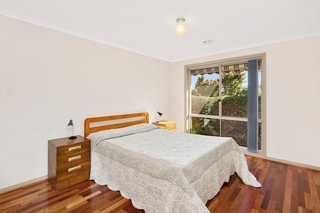 Bedroom 1 (2013-05-02)