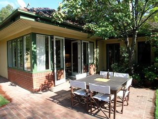 Outdoor Area (2004-04-22)