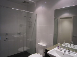 Bathroom (2010-11-23)