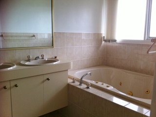 Bathroom (2016-01-13)