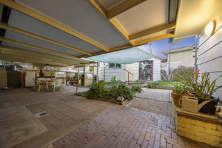 Entertaining area (2017-10-05)