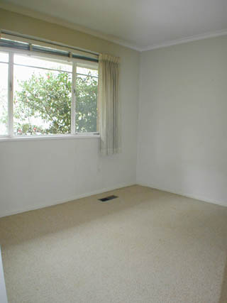 Bed 3 (2001-10-08)
