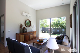 Living Room (2013-11-26)