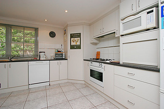 Kitchen (2007-12-06)