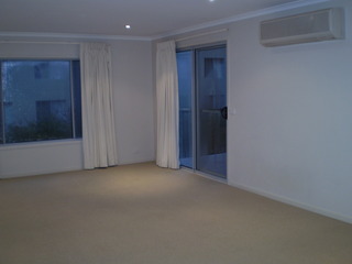 Lounge Room (2014-01-08)
