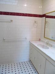 Bathroom (2013-11-29)