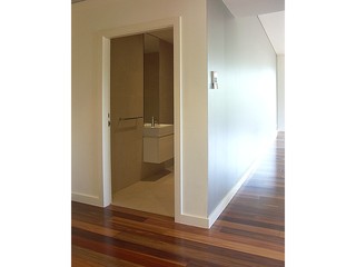 Powder Room (2013-02-04)
